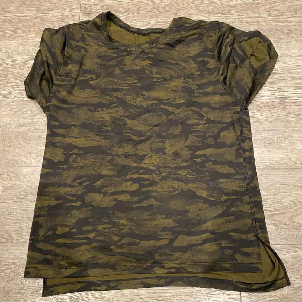 Lululemon running tee